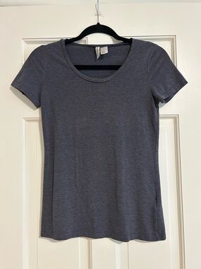 H&M Divided Short Sleeve Crew Neck Tee - Heather Blue